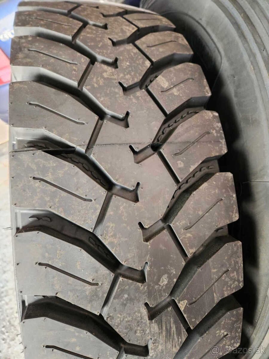 LingLong 315/80 R 22.5 KMD406