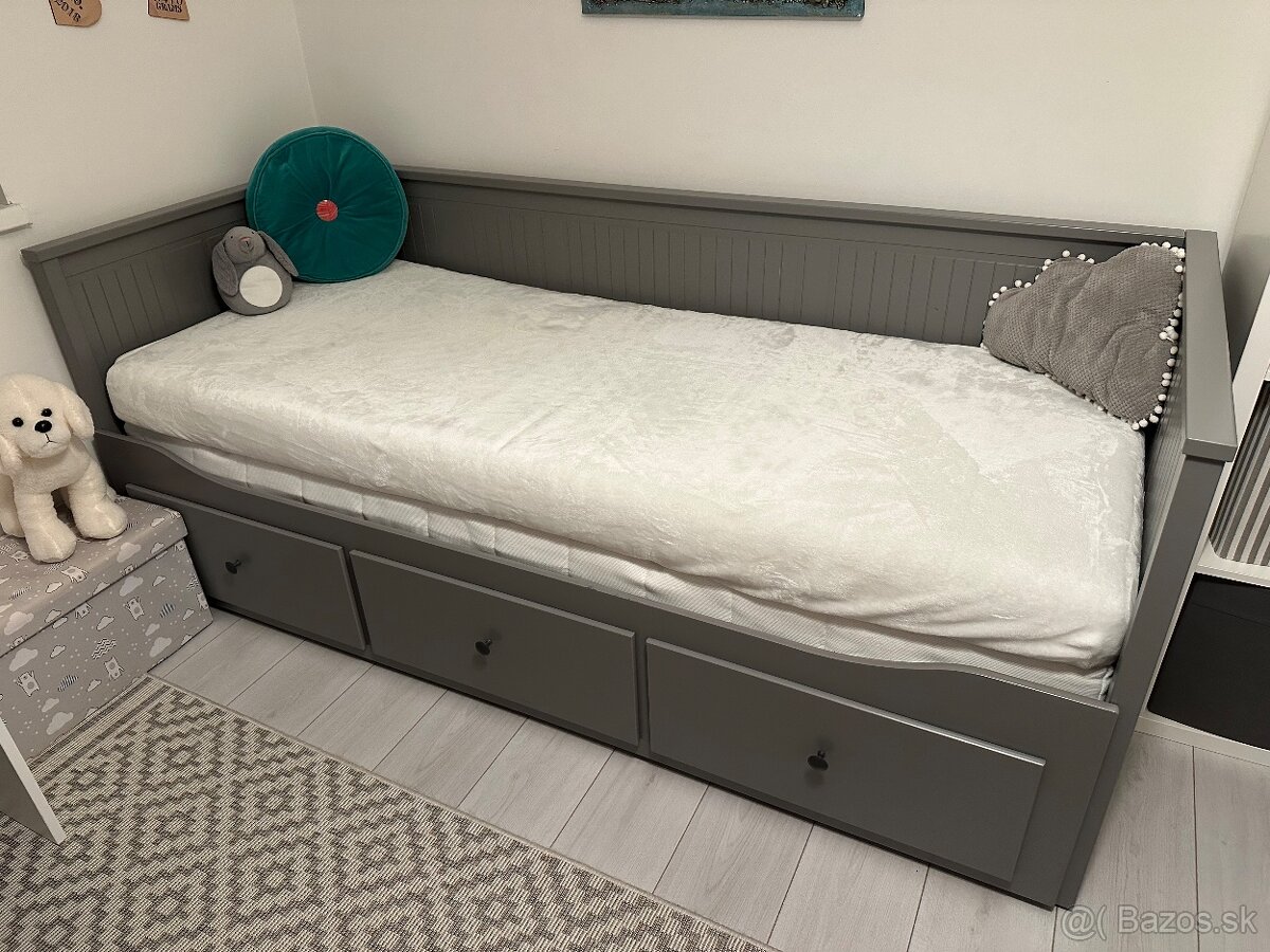 Posteľ ikea hemnes