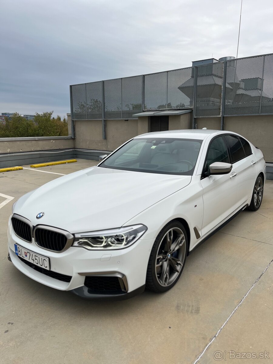 BMW M550i xDrive