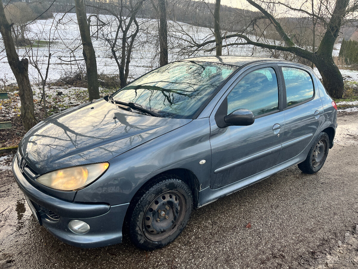 Predám Peugeot 206 r.v. 8/2006