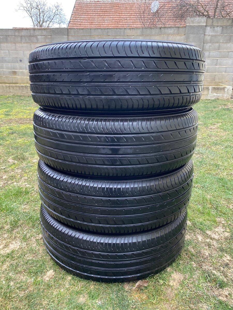 225/65 r17 letné YOKOHAMA 102V