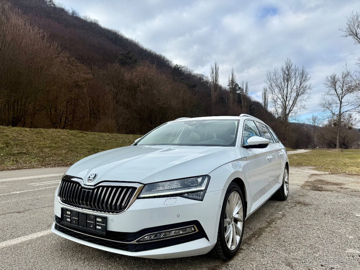 ŠKODA SUPERB COMBI 2.0TDI DSG FACELIFT MATRIX EXTRA VÝBAVA