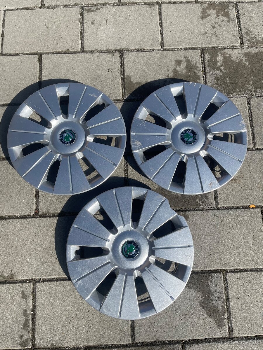 Puklice,kryty kolies Škoda Fabiu r14"