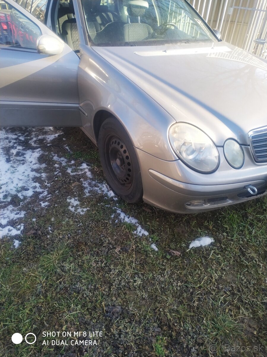 Mercedes Benz E220 cdi W211 automat tv.2004