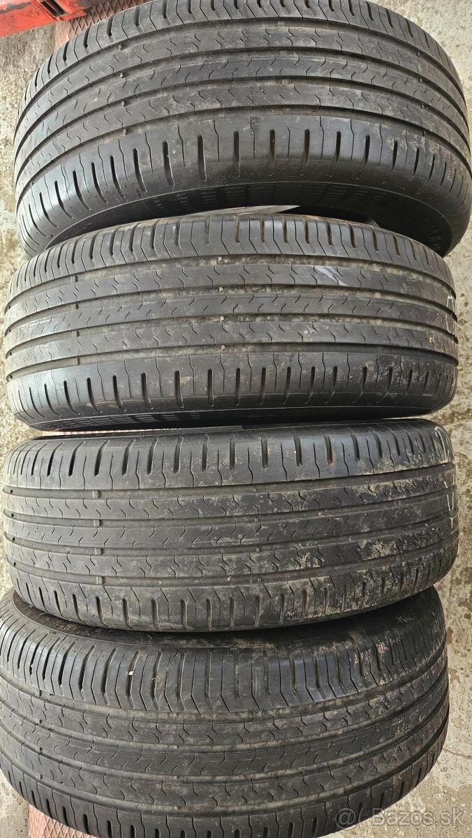 Predam 4ks letne pneu 235/60R18XL