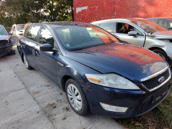 Rozpredam Ford Mondeo 2,0 TDCI