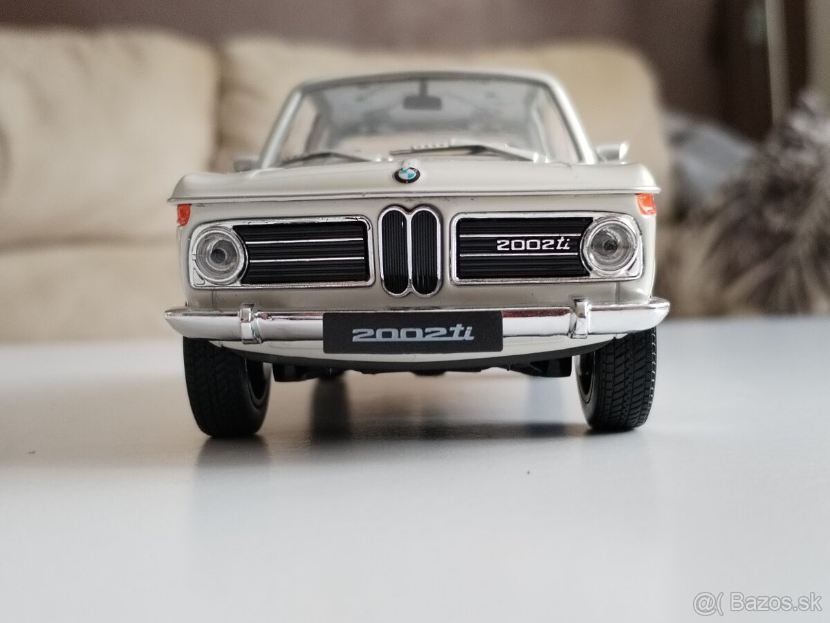 BMW 2002ti 1:24 Welly