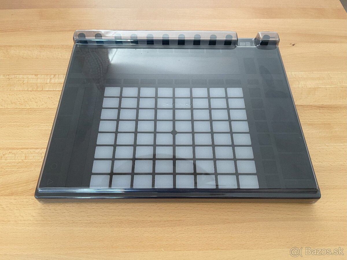 Komplete Kontrol S49, Ableton Push & More