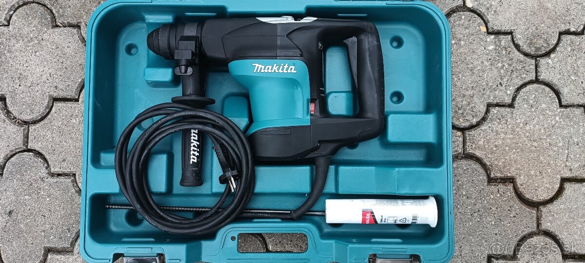 Vŕtacie kladivo Makita HR 3200C