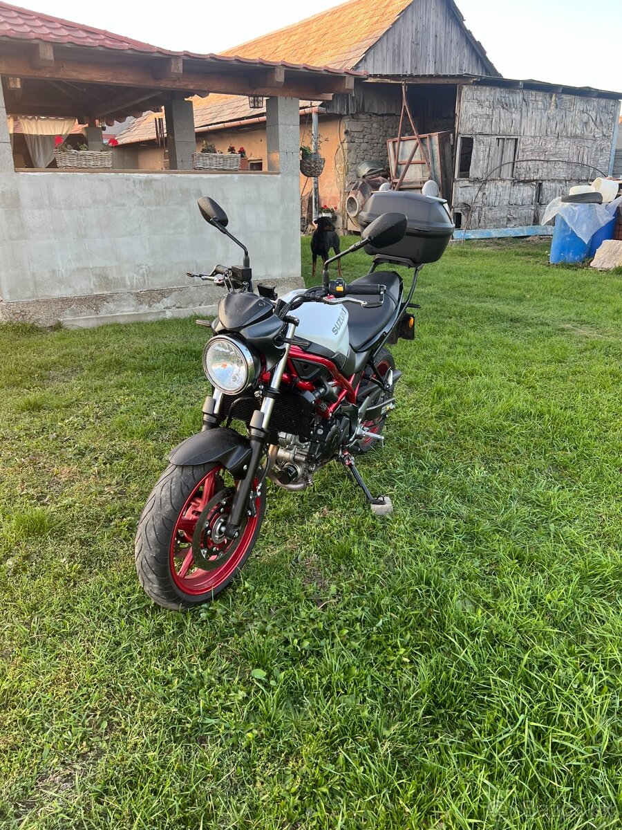 Suzuki SV650