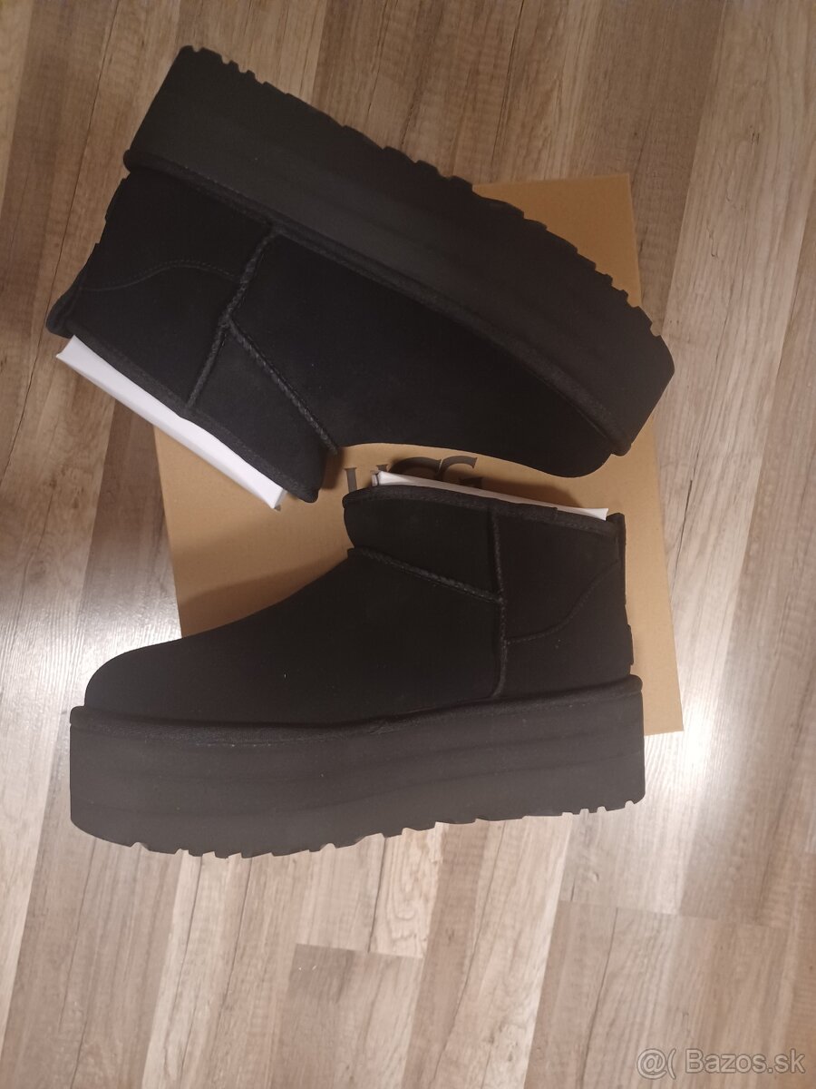 Ugg mini platform čižmy