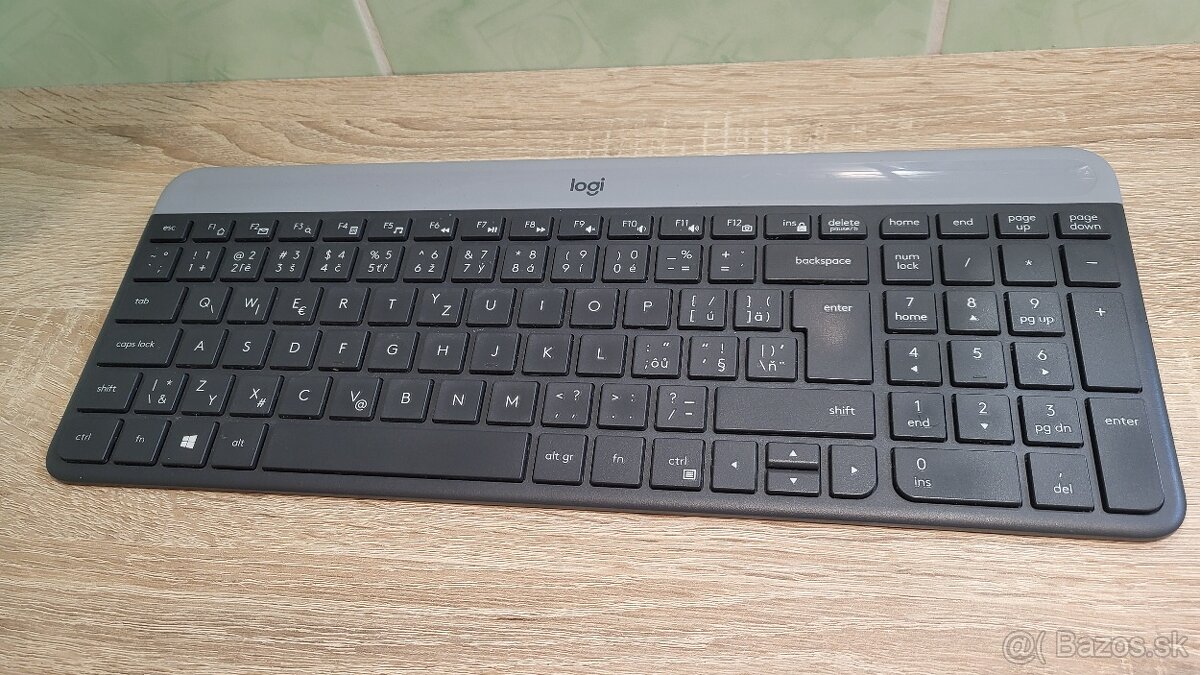 bezdrôtová klávesnica Logitech K470 SK/CZ, zo setu MK470