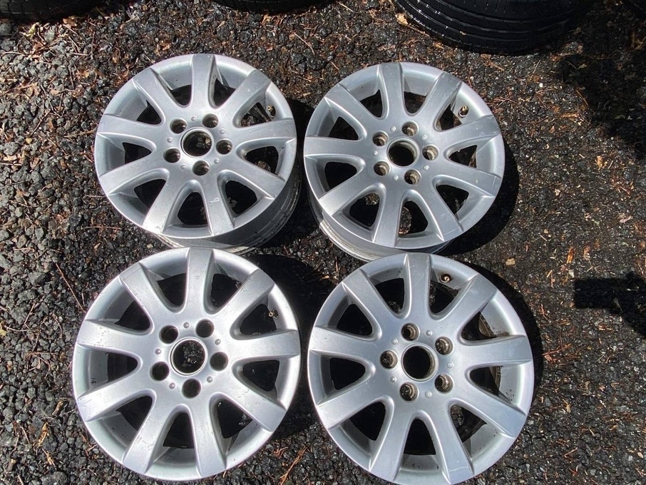 9. originál hliníkové disky VW R15 5x112 mm