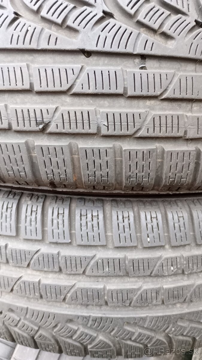 215/60 R17 zimné pneumatiky Pirelli 4ks