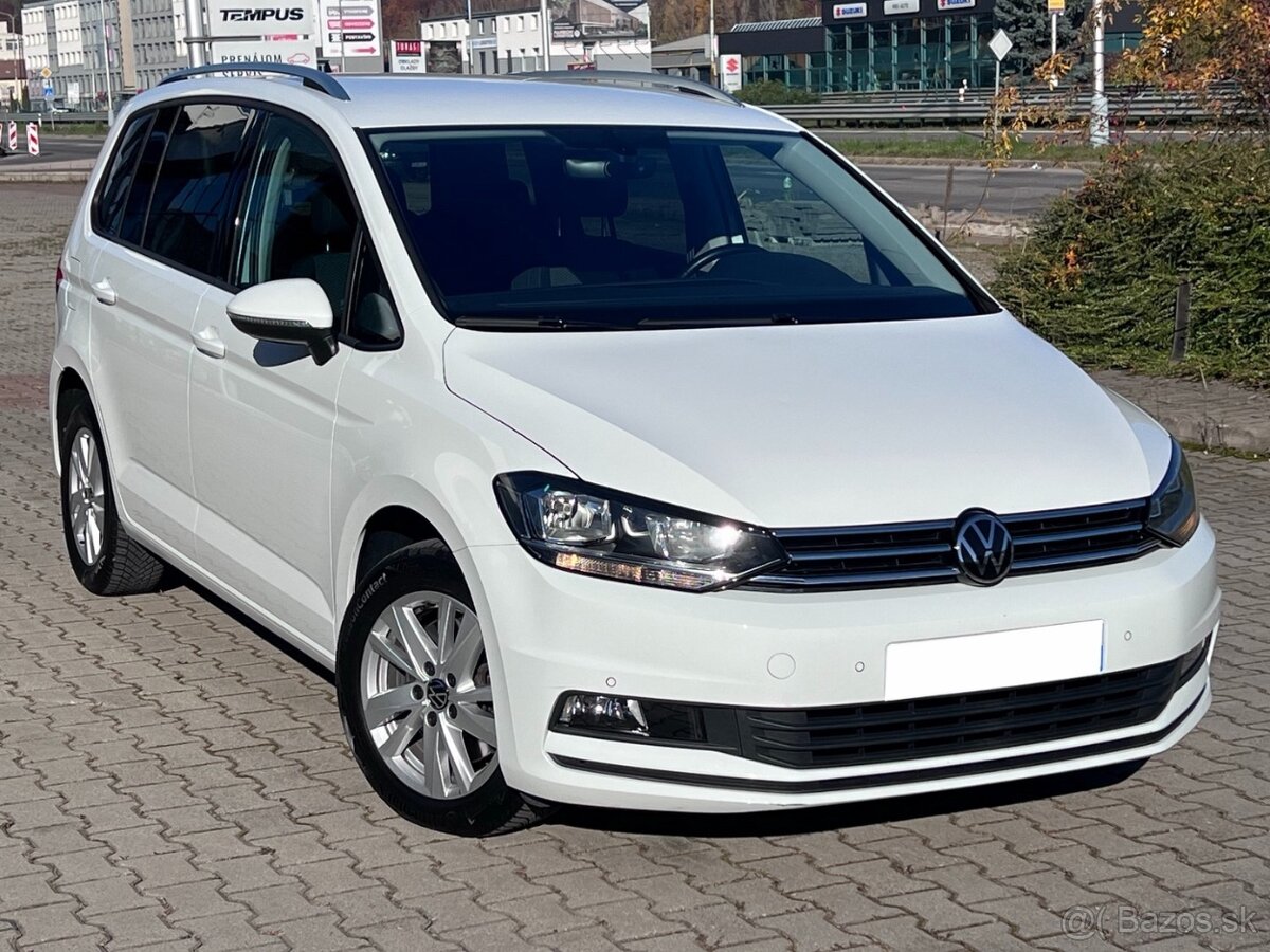 Volkswagen Touran 2.0 TDI DSG 7 MIEST NAVI KAMERA 2020