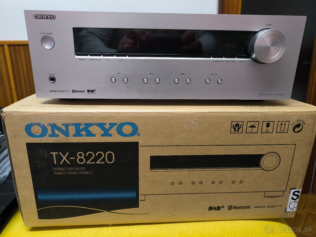 Onkyo tx 8220