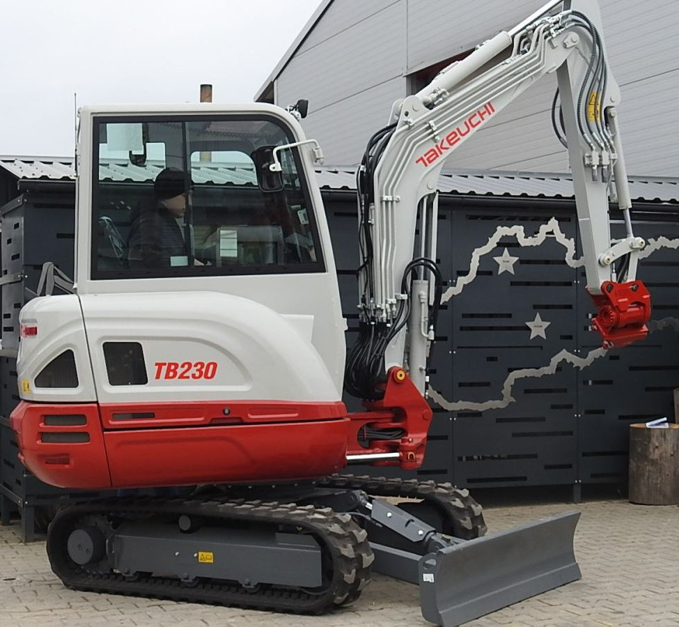 TAKEUCHI TB230 - mini bager