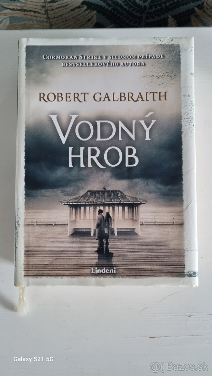 Robert Galbraith - Vodny hrob