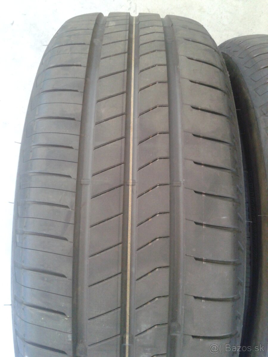 Predam 4ks letne 215/55 R18 95T BRIDGESTONE