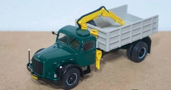 Škoda 706 R 1:43 + časopis