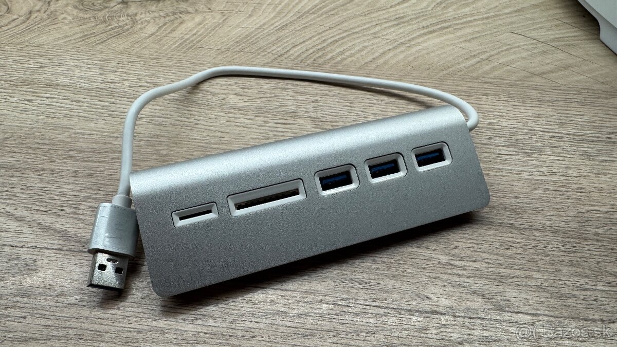 Satechi USB hub