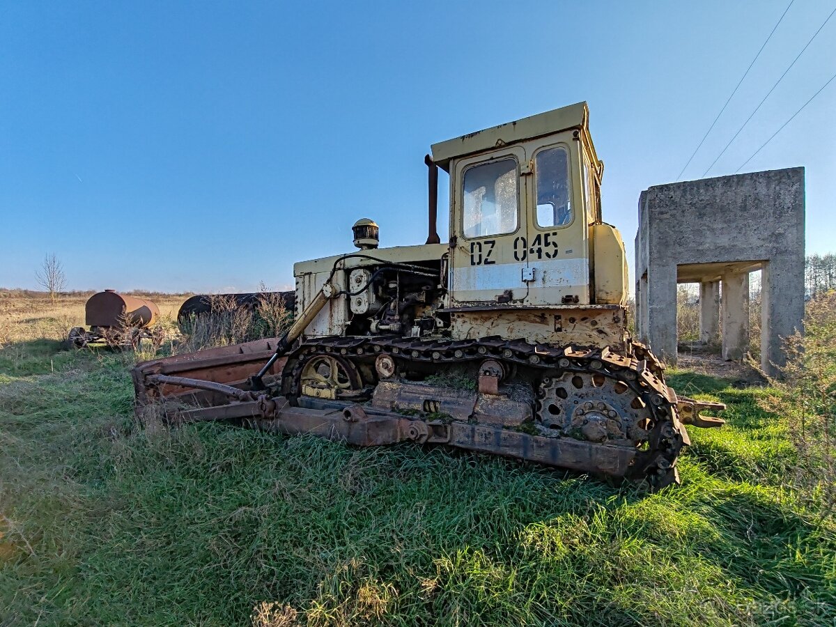 Buldozer T-130