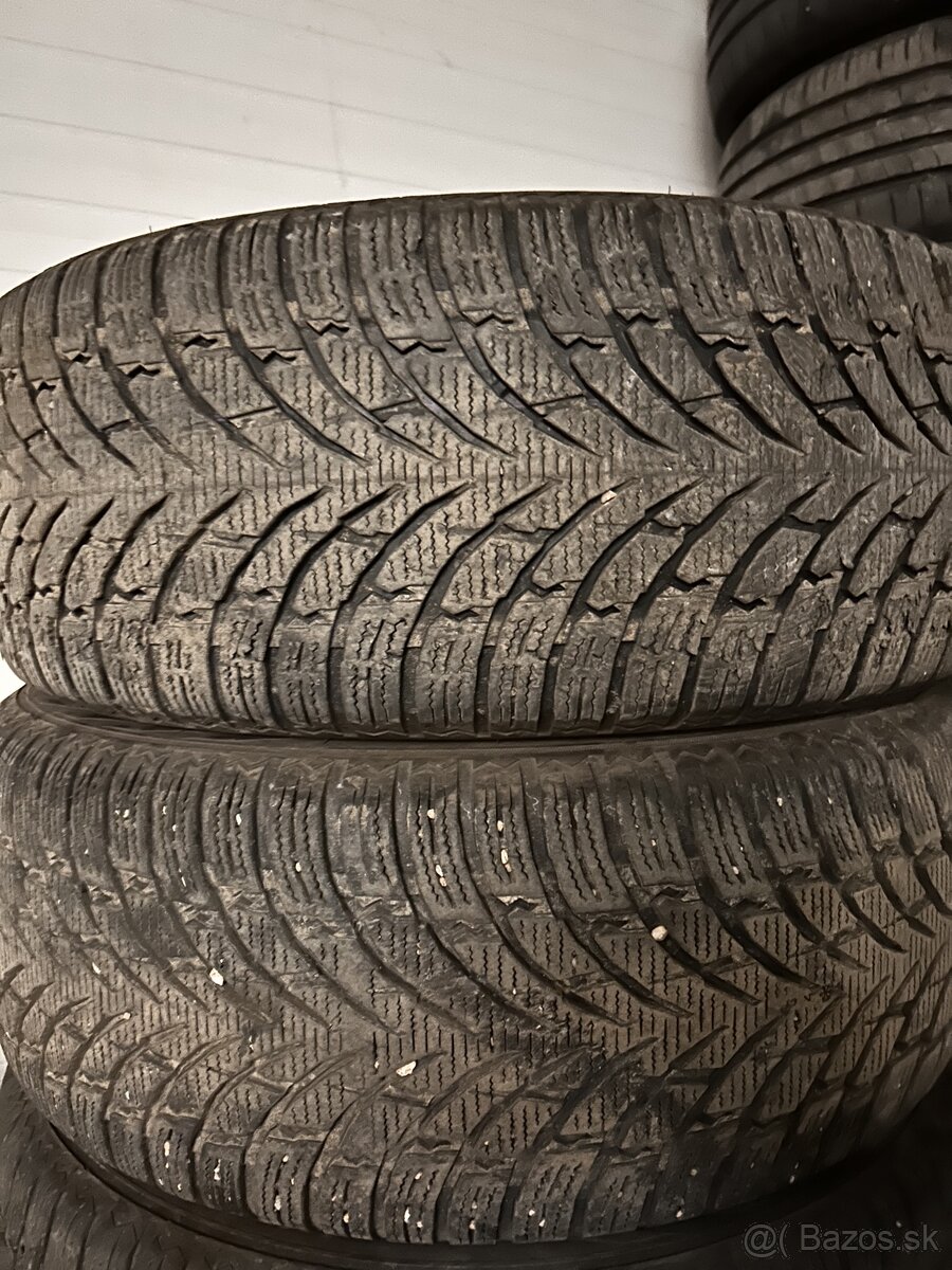 235/55 R18 Nokian WR SUV 4