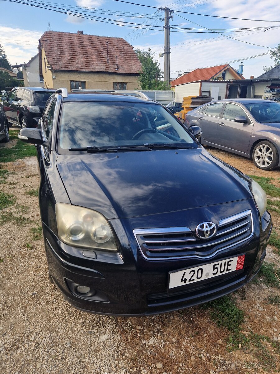 Rozpredám Toyota avensis