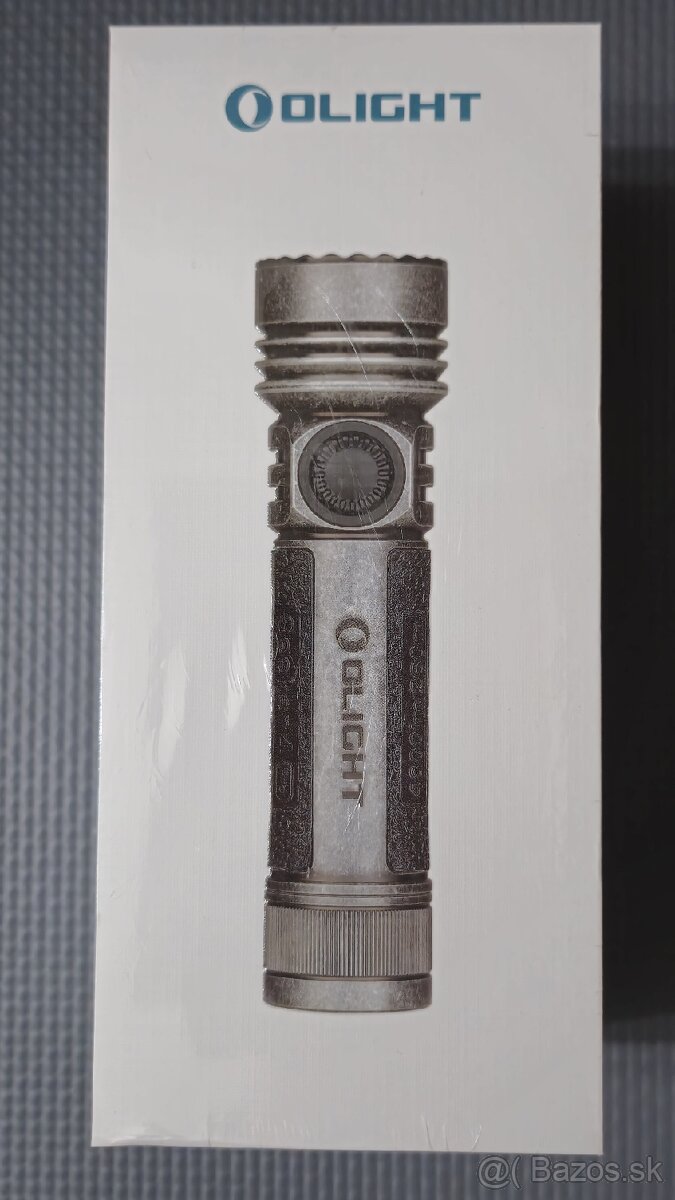 OLIGHT SEEKER 4 PRO SILVER-PLATED BRONZE