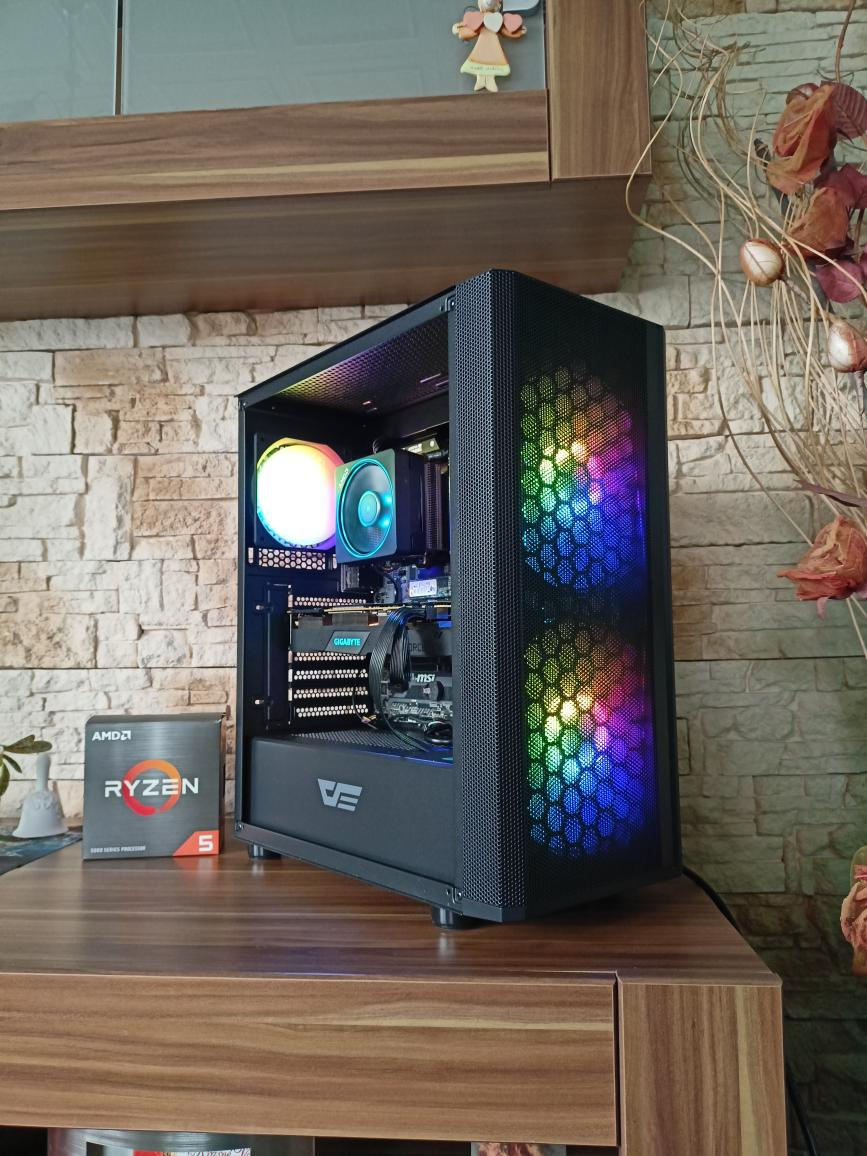 ⭐️ HERNÉ PC RYZEN 5 5600X, 32GB RAM, RTX 2080 SUPER, SSD ⭐️