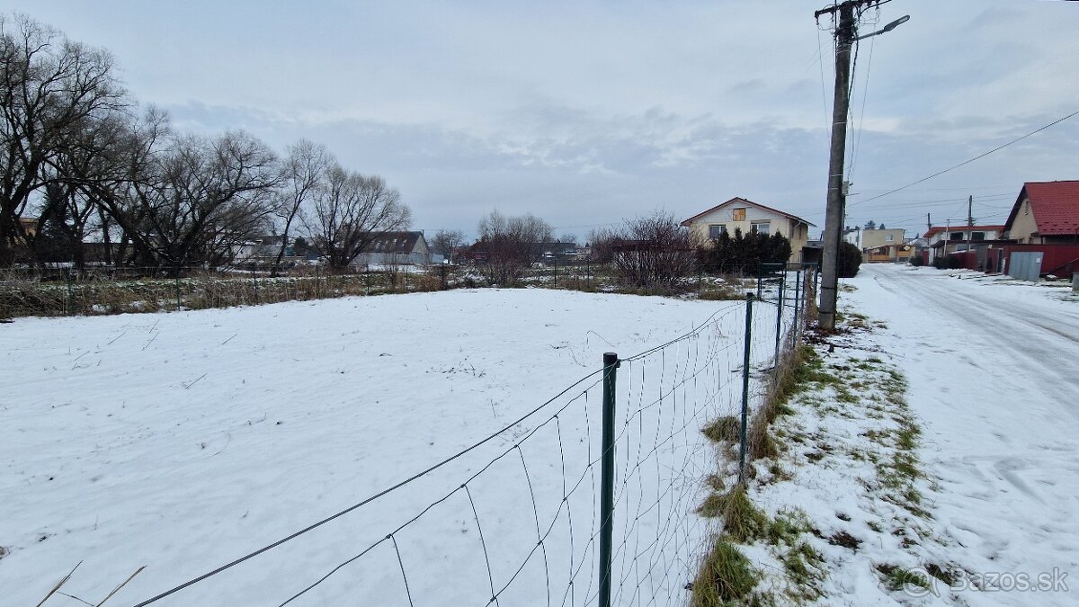 Čečejovce - pozemok v intraviláne