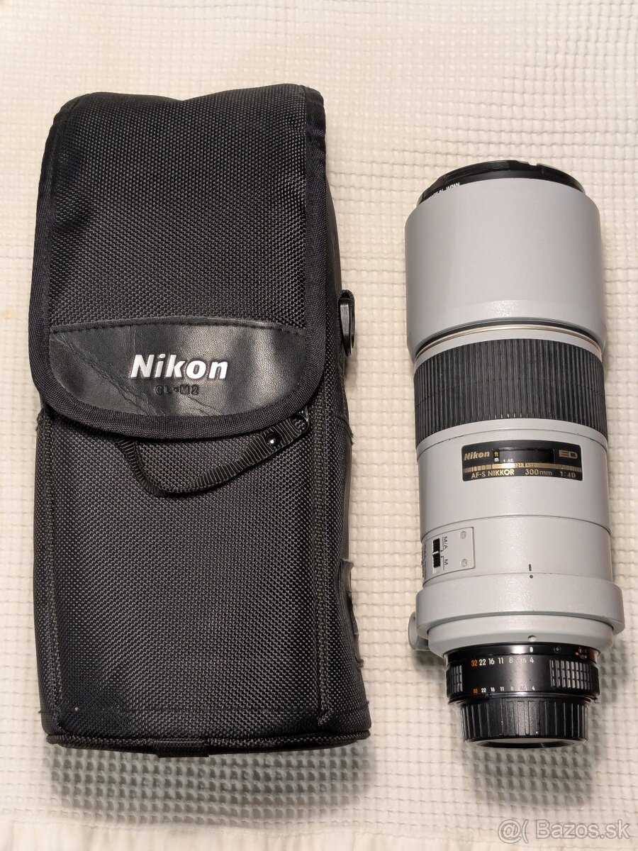 Nikon AF-S Nikkor 300mm f/4D IF-ED Silver