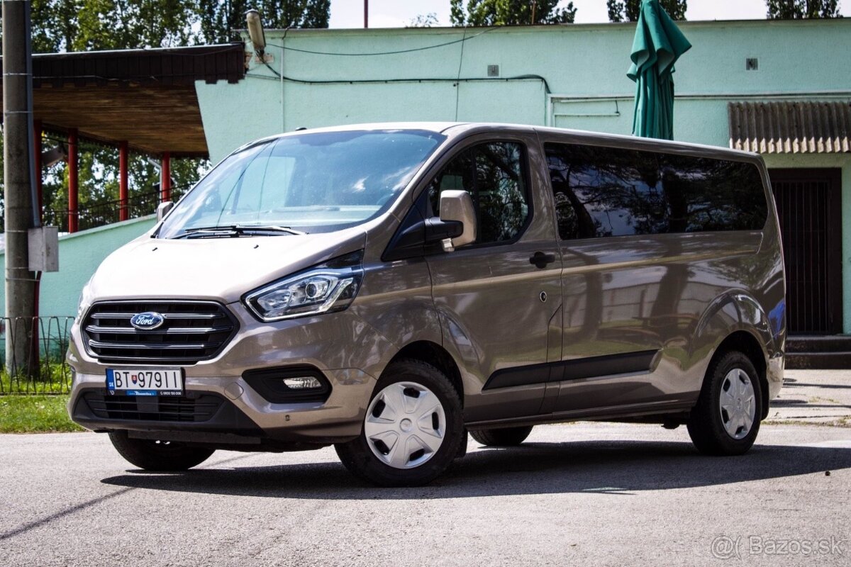 Prenájmem 9-miestne vozidlo Ford Transit Custom