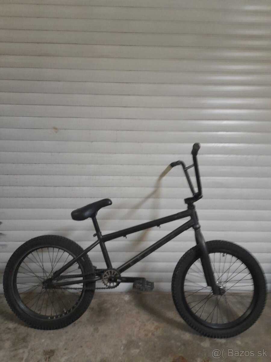 Bicykel BMX MONGOOSE L100 2020