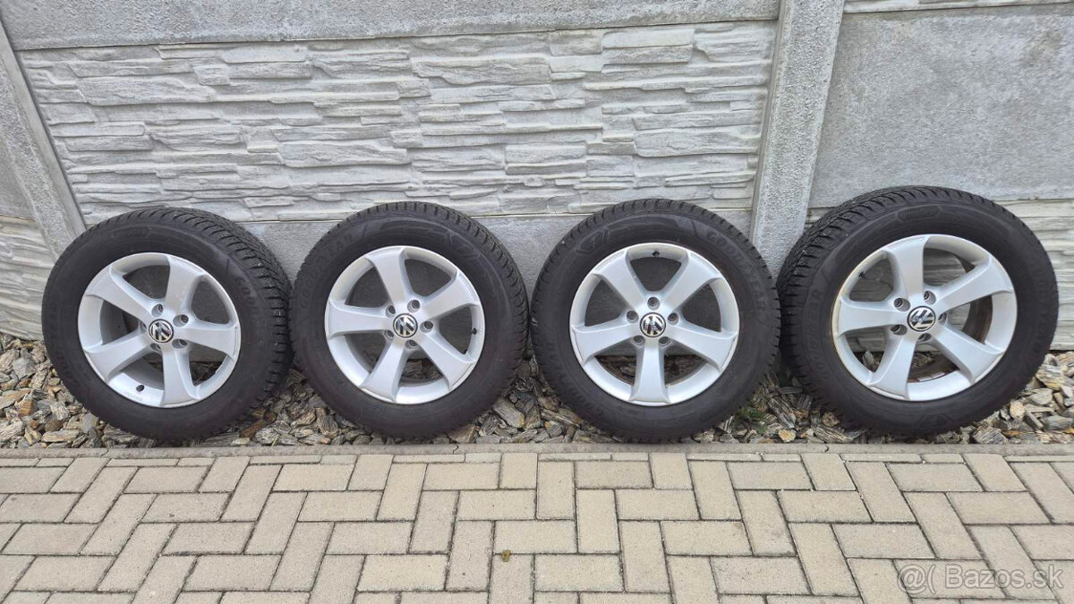 VW ORIGINAL ZIMNÁ SADA 215/60 R16 goodyear 8mm