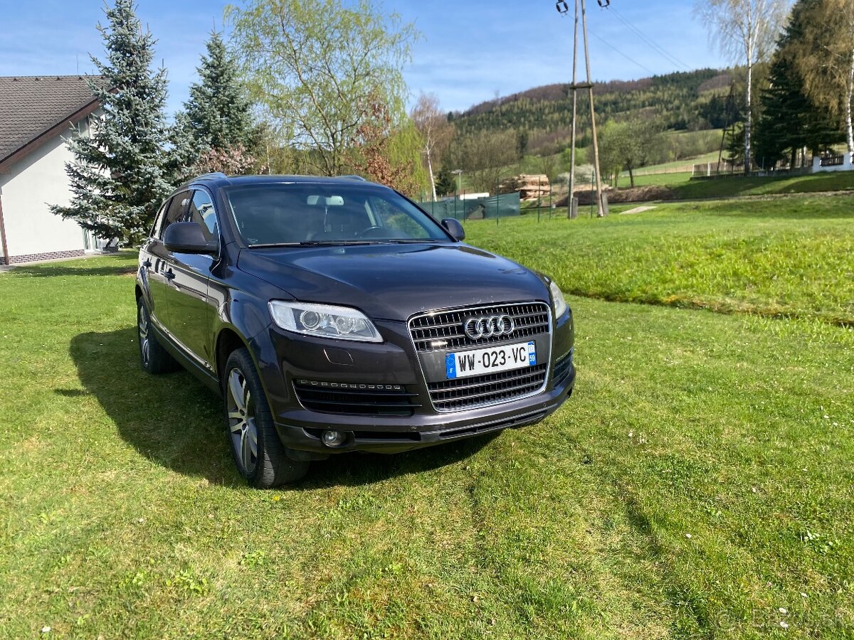 Audi q7 3.0 tdi rozredam na nahradne diely alcantara