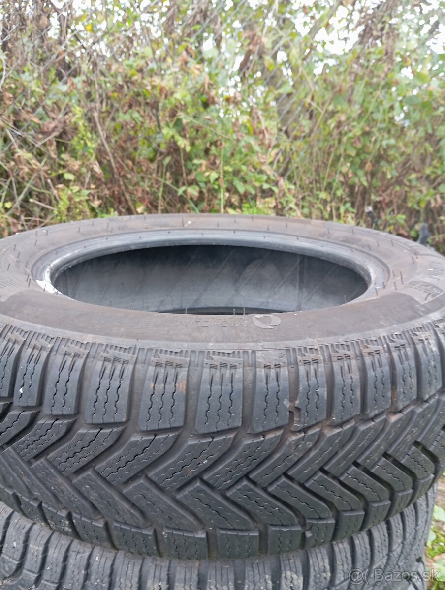 Predám zimné pneumatiky 2ks 185/65r15