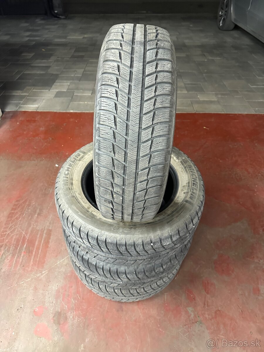 Dobrý deň predám Michelin 195/65 R15 (zimné)