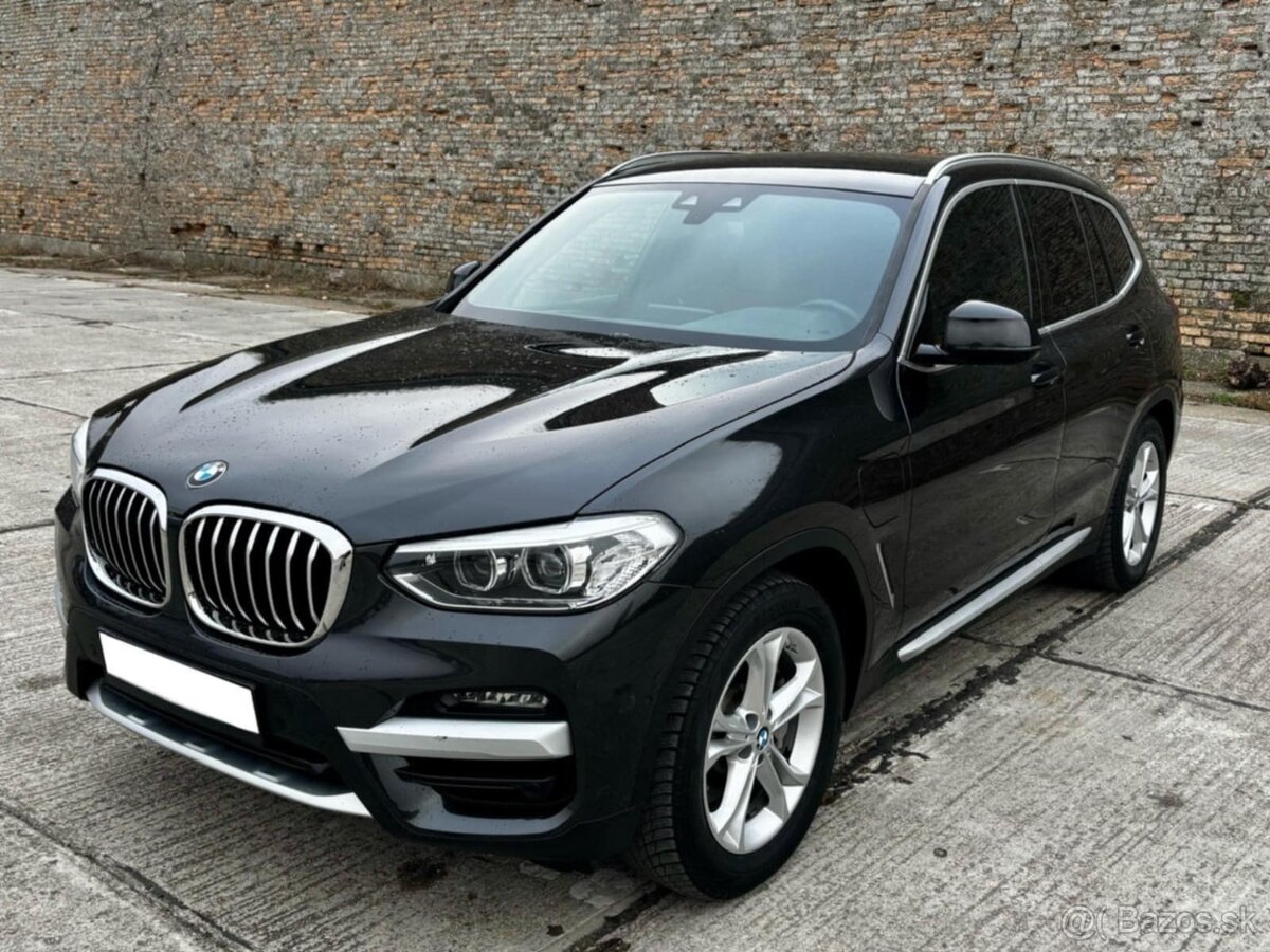 BMW X3 xDrive 30e xLine M-packet-odpočet DPH