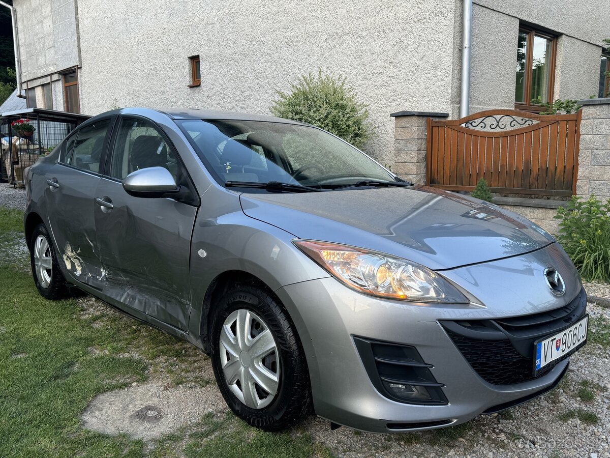 Mazda 3 1.6i benzin 2010 175000km PLNE POJAZDNÉ