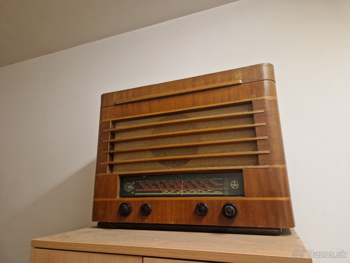 Tesla gramo radio .