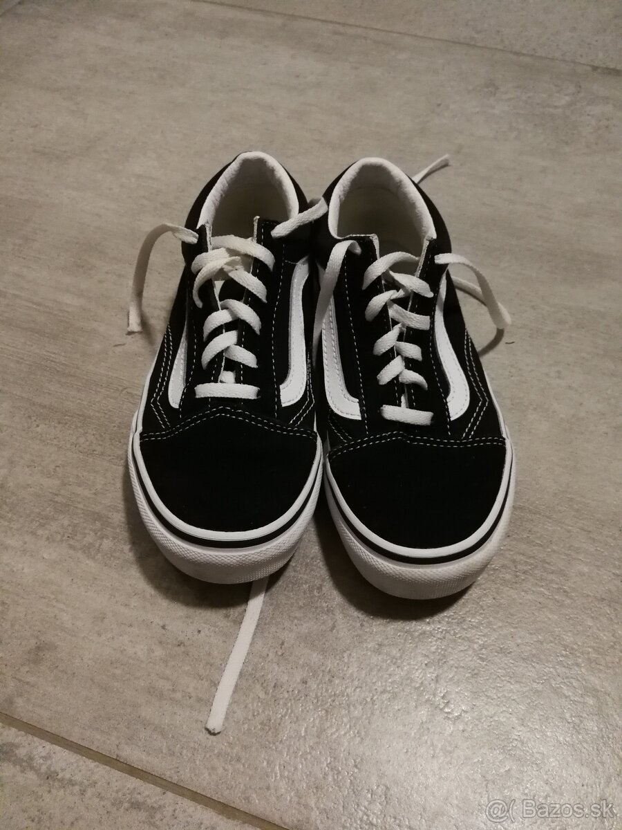 Vans tenisky 33