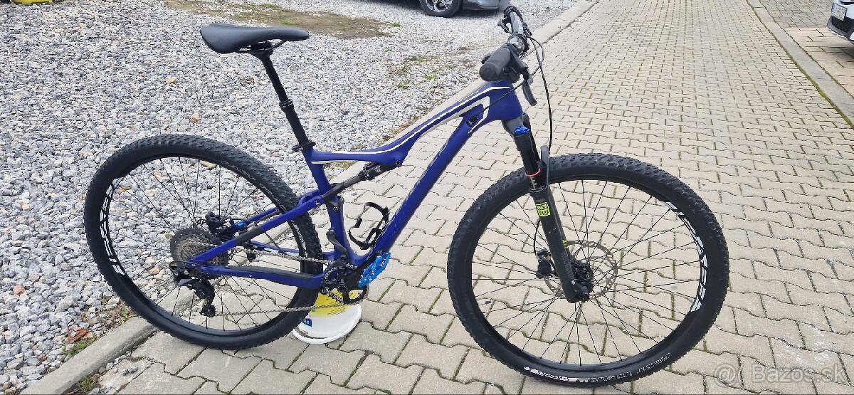 Predám Celoodpruzeny SPECIALIZED EPIC Carbon teleskop M 29