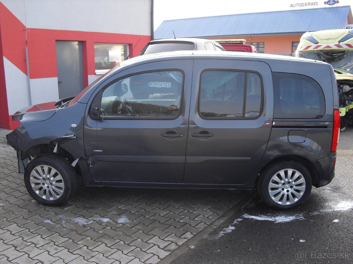 MERCEDES-BENZ Citan 2012