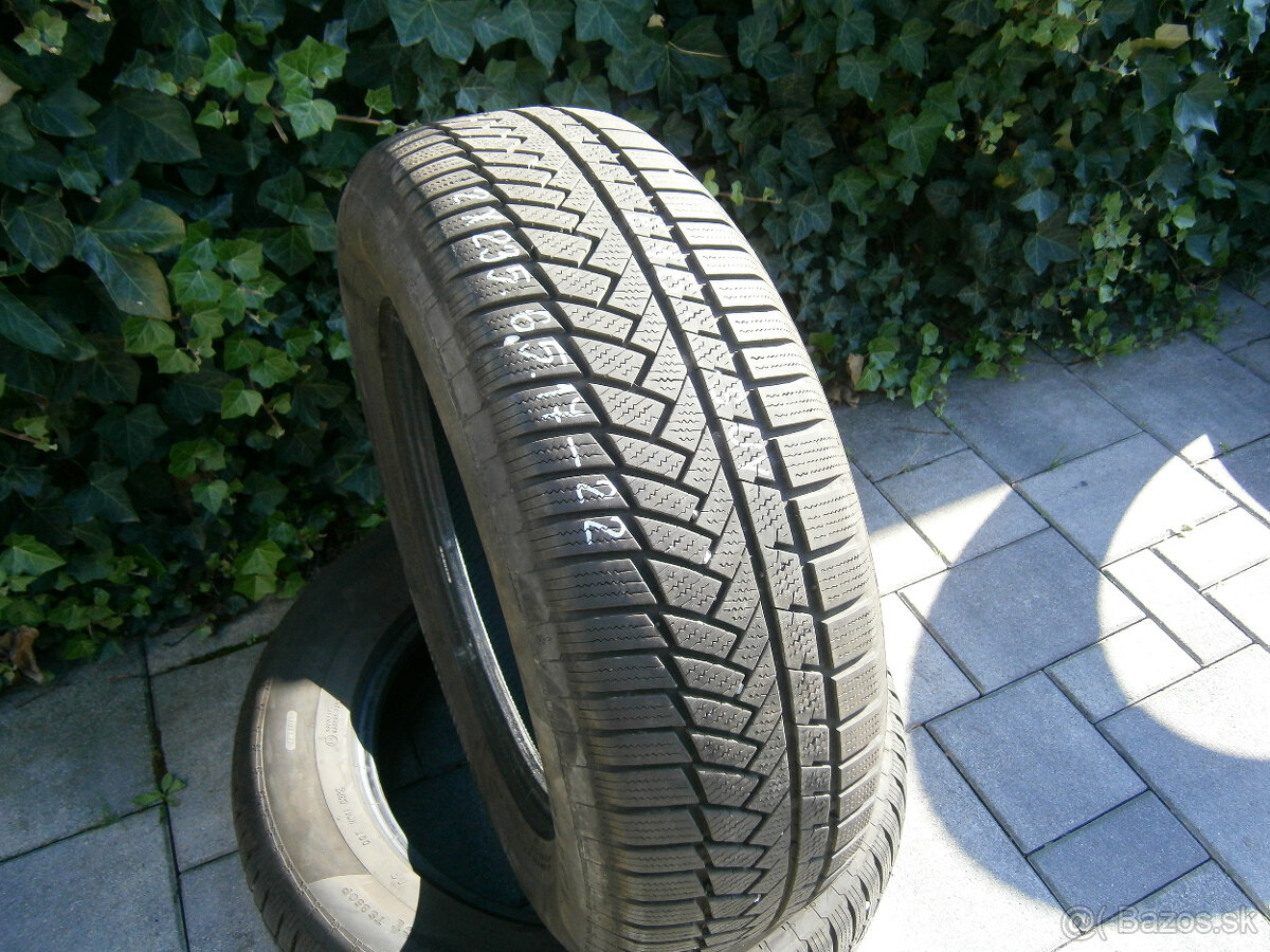 Predám 2x zimné pneu Continental SUV 235/65 R17 104HXL