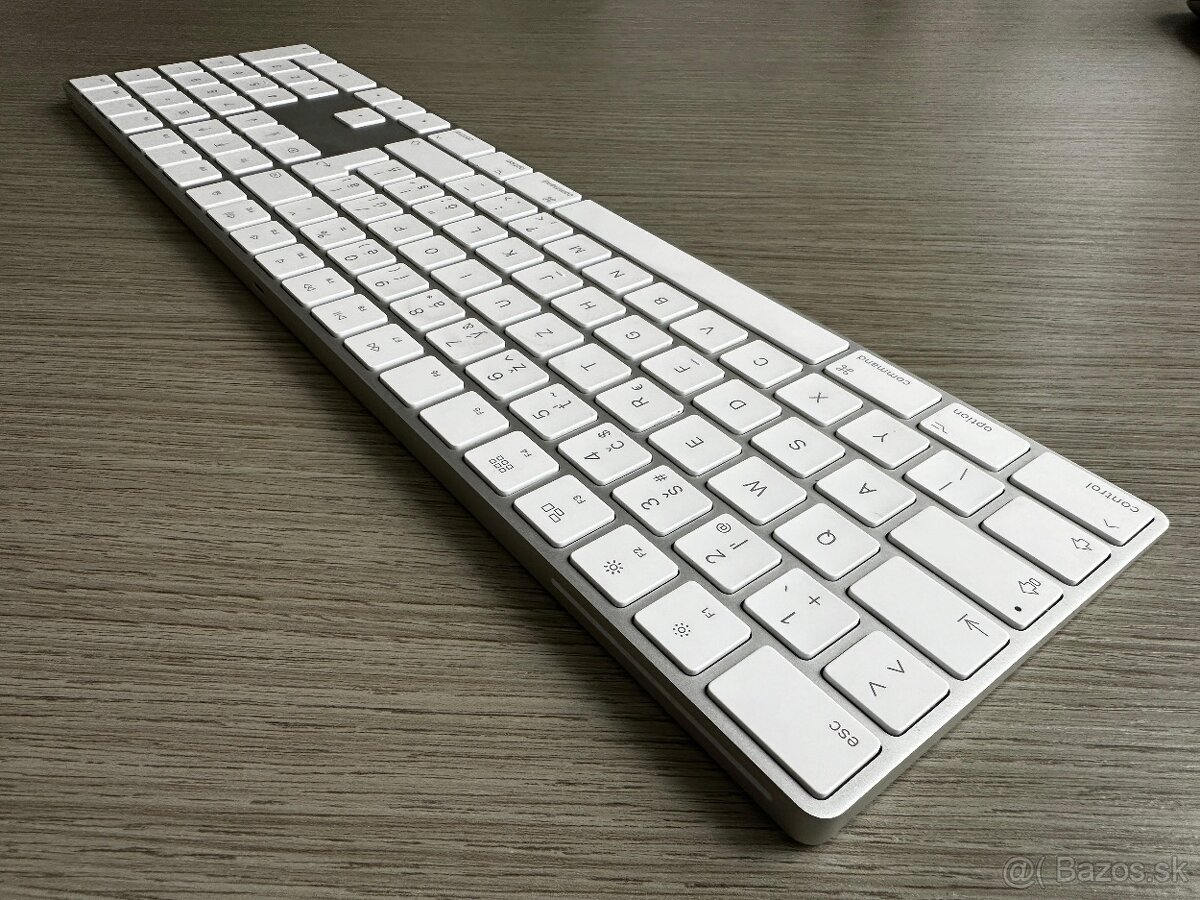 Predám Apple Magic Keyboard SK mutácia wireless TOP STAV