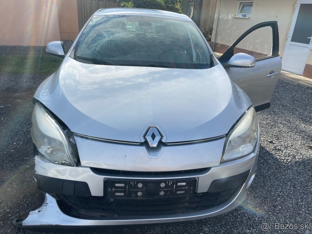 Rozpredam Renault Megane III 1.5 DCI K9KJ8 2010