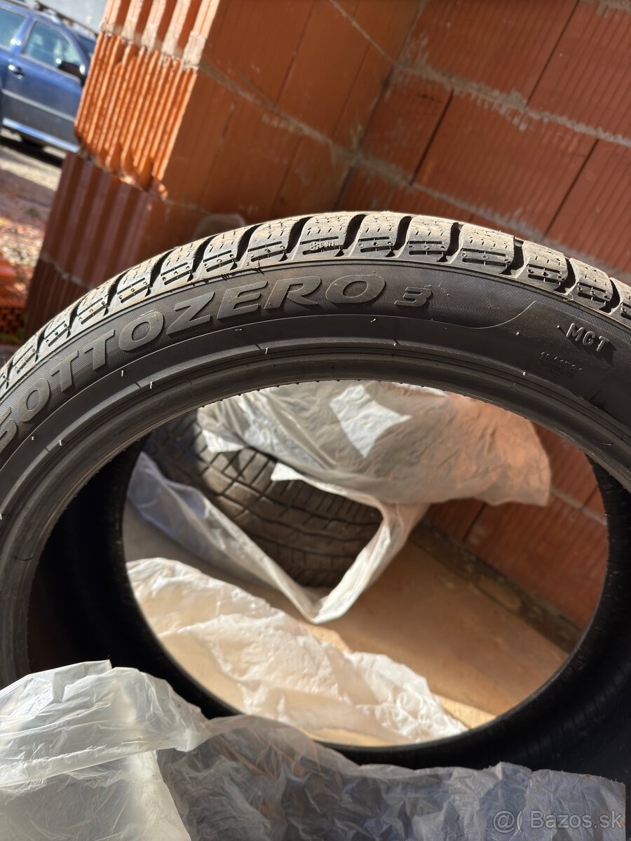 245 / 40 / R20 2x Continental 2x Pirelli - Zimne