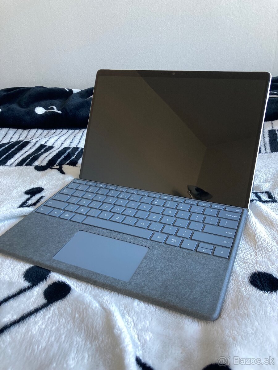 Microsoft Surface pro 8