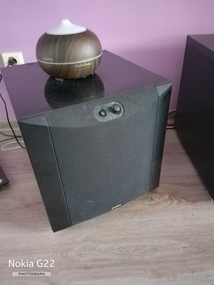 Subwoofer YAMAHA NS-SW300